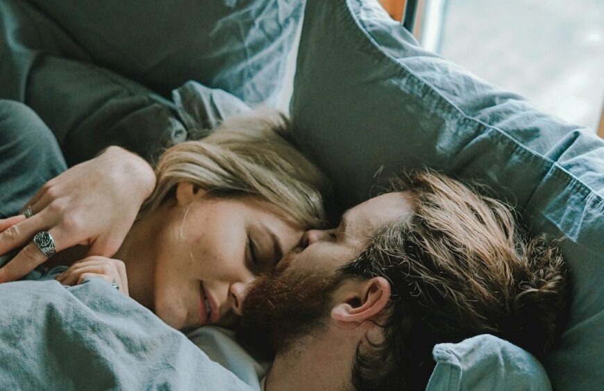 photo-1514480657081-a987d9a45e90